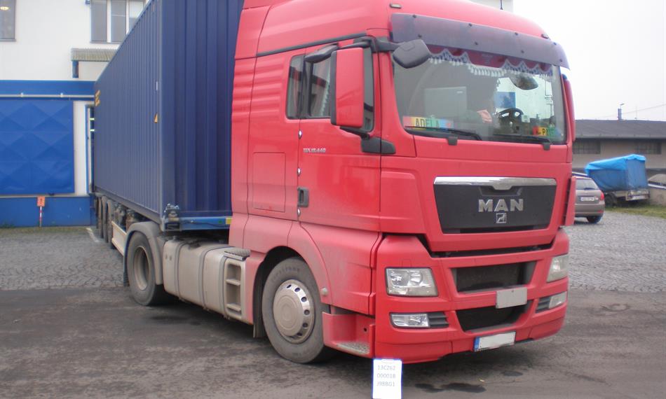 2013-11-27-1230kontejnery (10).jpg